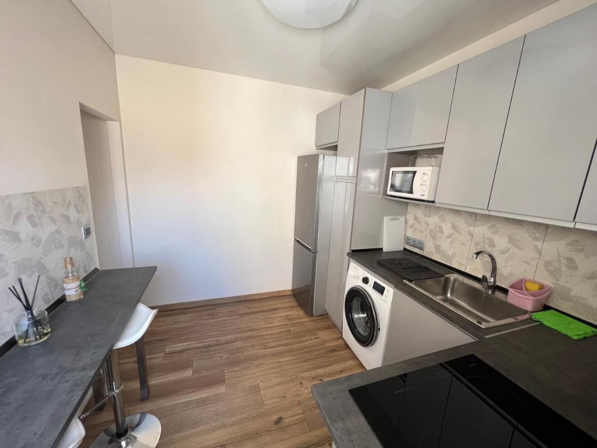Genuar Apartments Malaga Center. Free Parking מראה חיצוני תמונה
