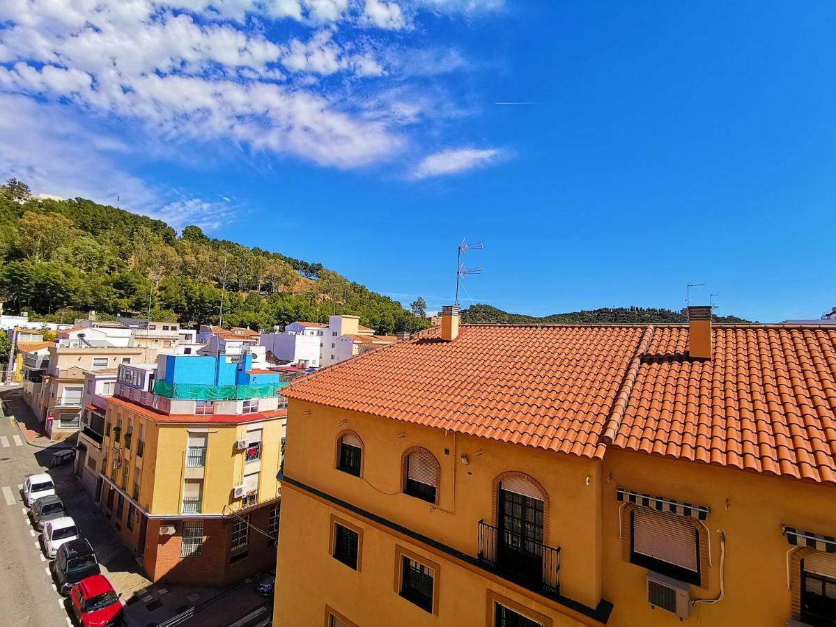 Genuar Apartments Malaga Center. Free Parking מראה חיצוני תמונה