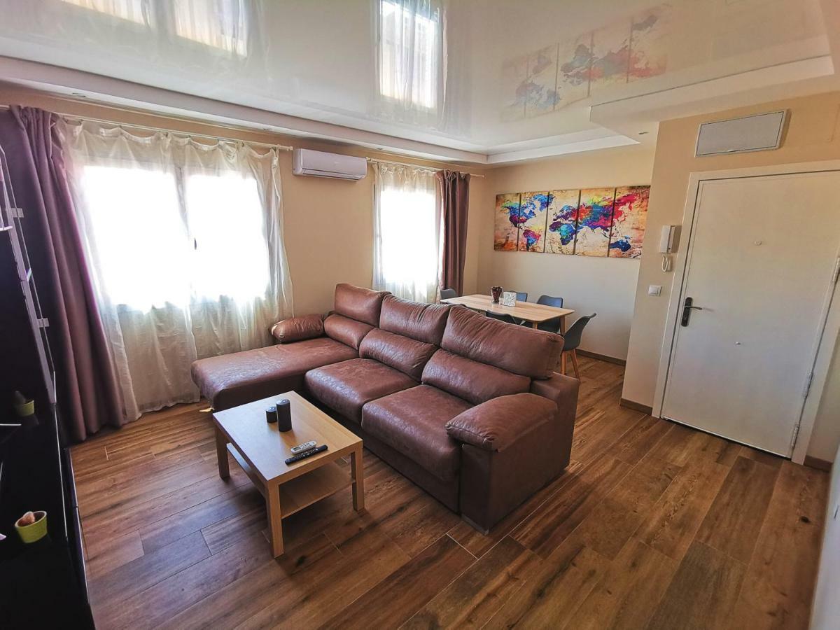 Genuar Apartments Malaga Center. Free Parking מראה חיצוני תמונה